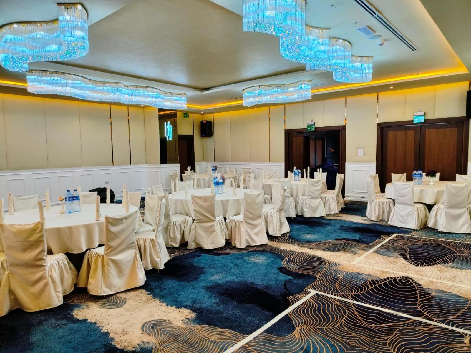Seven Seas Hotel Dubai Exterior foto